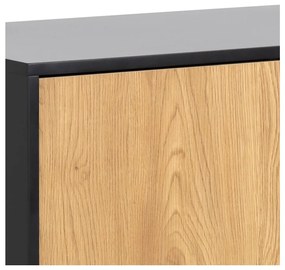 Nízka komoda v dekore duba v čierno-prírodnej farbe 120x82 cm Seaford – Actona