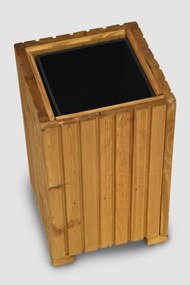 Vyšší Štvorcový drevený truhlík s plastovou vložkou - svetlohnedá, 25x25x40