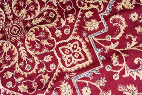 TA Koberec Isphahan 84412/43 Červená