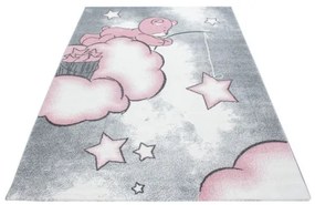 Detský koberec Kids Macko na obláčiku ružový