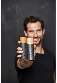 Súprava 2 čiernych kameninových mlynčekov na soľ a korenie Bitz Basics Black