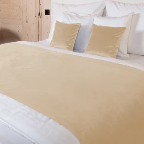 Biante Zamatový prehoz/behúň na posteľ Velvet Prémium SVP-006 Pieskovo béžový 60x300 cm