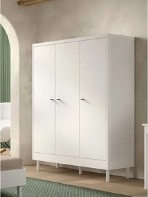 Biela detská šatníková skriňa z bukového dreva 146x190x55 cm Forrest – Vipack