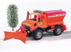 Bruder Mercedes Benz UNIMOG Sypač s radlicou