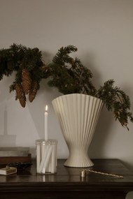 Ferm Living Dizajnová váza Fountain Off White