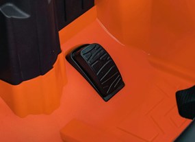 Ramiz Land Rover Defender 110 SVX Koncepčné vozidlo Oranžová