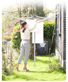 Vonkajší sušiak na bielizeň v striebornej farbe 40 m Topspinner – Brabantia