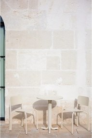 Béžová kovová záhradná stolička Kei – noo.ma