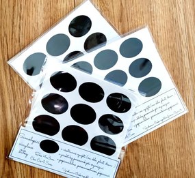 Sada štítkov / nálepiek, štítok čierny "OVÁL" - 18 ks Farba: biela