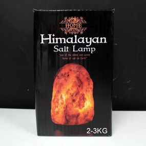 Himalájska soľná lampa s dreveným podstavcom 2-3kg