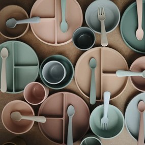 Mushie silikónový tanier s prísavkou - Stone