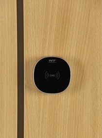 Kovová šatníková skrinka S1, 2-dverová, 1850 x 600 x 500 mm, zámok s čítačkou RFID kariet, laminované dvere, buk