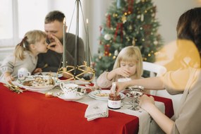 Ib Laursen Vyšívaný bavlnený obrúsok Mistletoe