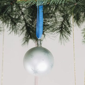 Bella Rose Sklenená vianočná ozdoba Guľa Biela Mat Strieborná