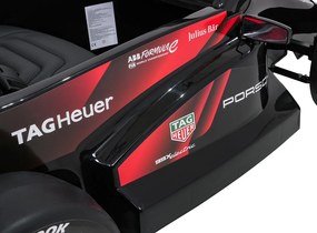 Ramiz Vozidlo Porsche Formula E Červená