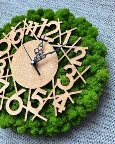 Machové nástenné hodiny 30 cm