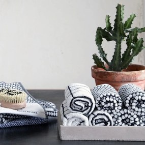 Biely bavlnený uterák 50x100 cm Tile Stone - Mette Ditmer Denmark