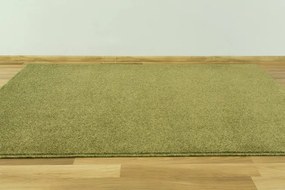 Metrážny koberec Monte-Bianco 46 olivovo zelený