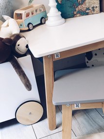 Biela detská stolička WOODY PURE