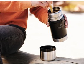 Čierna termoska na jedlo z nehrdzavejúcej ocele 700 ml Legendary Classic Black – Stanley