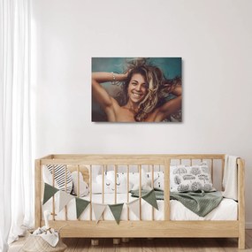 Sklenený obraz - Portrét mladej ženy (70x50 cm)
