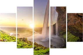 Obraz - Seljalandsfoss spoza vnútra jaskyne (150x105 cm)