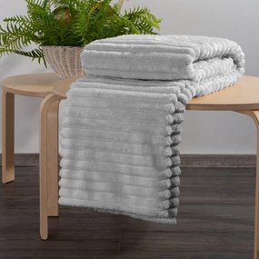 DEKA Z MIKROFLANELU SOFT 200X220 CM STRIEBORNÁ