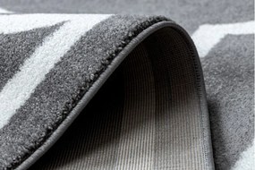 Kusový koberec SKETCH KIERAN sivý/biely trellis