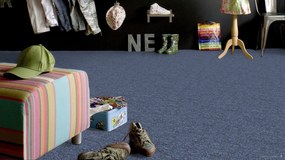 ITC, Metrážny koberec e-blitz 76, na mieru, šíře 4m, modrá, ab (mriežka), chodba / predsieň