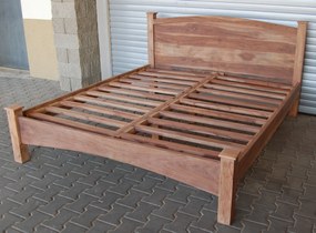 furniture-nabytek.cz - Posteľ z masívu z dreva palisander 200x180