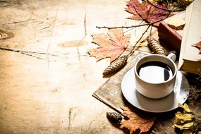 Samolepiaca fototapeta jesenné zátišie so šálkou kávy