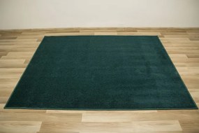 Metrážny koberec SIERRA 40 fľaškovo zelený