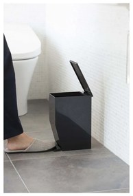 Čierny pedálový plastový odpadkový kôš 3,9 l Tower – YAMAZAKI