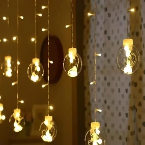 Vianočný svetelný záves 138 LED banky teplá biela