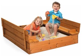 Drevené pieskovisko s lavičkami a krytom