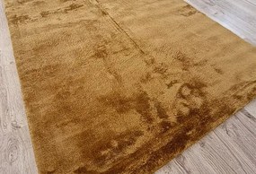 Huňatý zlatý koberec Plush Deluxe – vysoký vlas 30 mm Rozmer: 70x130 cm