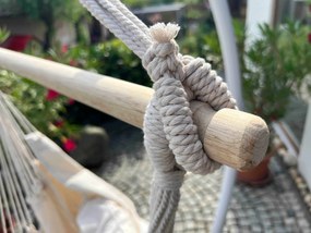 Béžové závesné kreslo PALAK s bielym stojanom