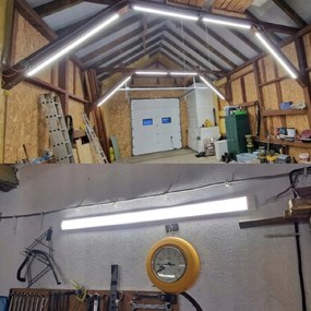 BERGE Prisadená LED lampa 150cm - 50W - 5000lm - IP20 - 4500K