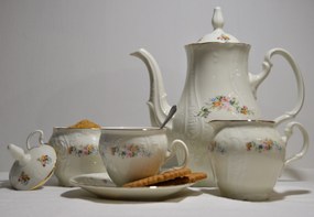 Thun kávová súprava Bernadotte slonová kosť III 17-dielná