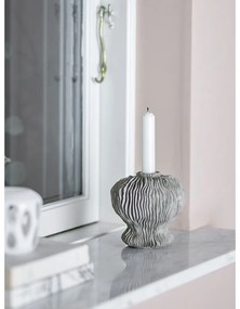 Polyresínový svietnik Briar – Bloomingville