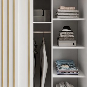 ŠATNÍKOVÁ SKRIŇA S POSUVNÝMI DVERAMI CYNTIA BIELA + ZLATÉ LIŠTY 200 cm