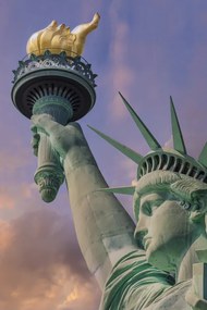 Fotografia NEW YORK CITY Statue of Liberty at sunset, Melanie Viola