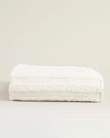 Uterák Essence 70x140 cm pure white