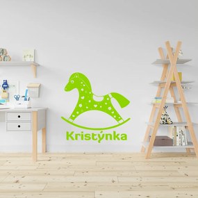 Veselá Stena Samolepka na stenu na stenu Hojdací koník s menom Farba: černá