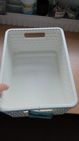 Rotho 2. akosť - Plastový košík COUNTRY, rovný, biely (11l - 33x24x16)