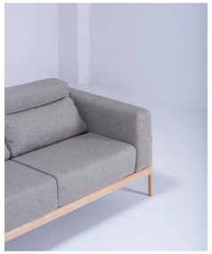 Sivá pohovka s konštrukciou z masívneho dubového dreva Gazzda Fawn, 180 cm