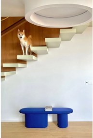 Modrá vlnená polstrovaná lavica Rull – noo.ma