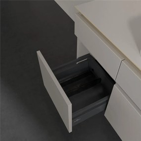 VILLEROY &amp; BOCH Legato závesná skrinka pod umývadlo na dosku (umývadlo v strede), 5 zásuviek, s LED osvetlením, 1400 x 500 x 550 mm, Soft Grey, B760L0VK