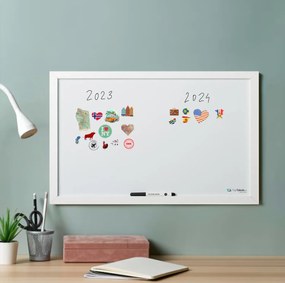 Toptabule.sk  Biela tabuľa na magnetky v drevenom bielom ráme 90x60 cm