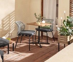 Stolička s textilným výpletom